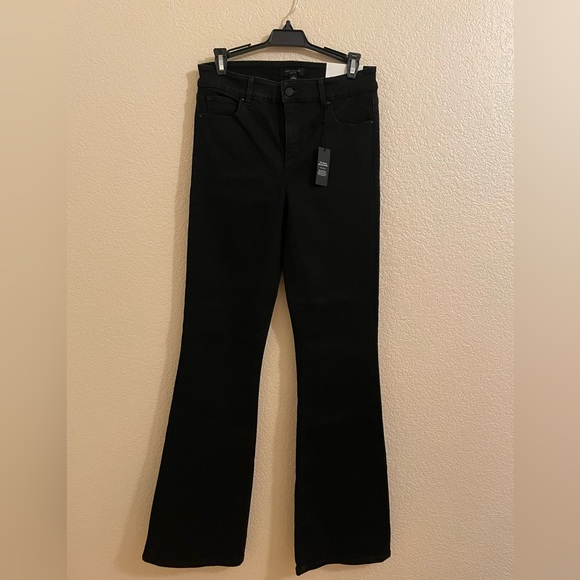 Ann Taylor Sculpting Pocket Mid Rise Boot Cut Jeans in Black nwt - Picture 4 of 7